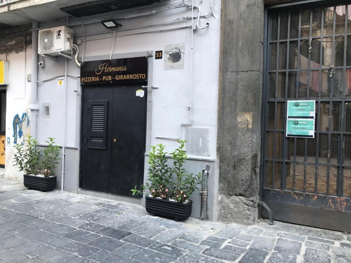 Regy Bed and Breakfast Napoli Esterno foto