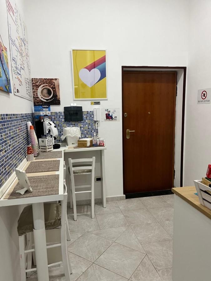 Regy Bed and Breakfast Napoli Esterno foto